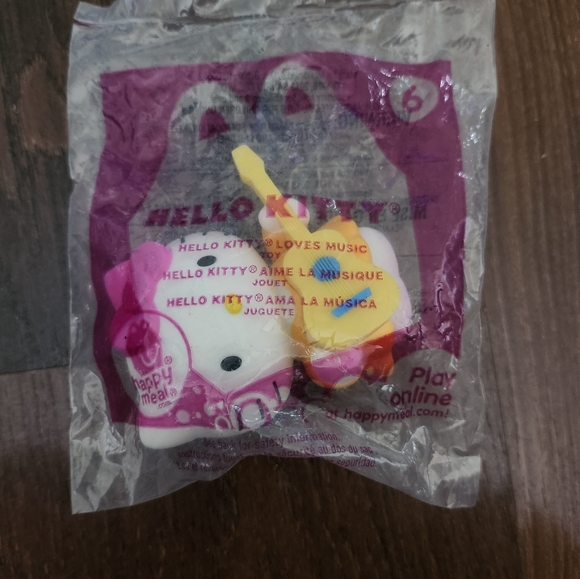 2/$20 Hello Kitty Loves Music 2013 Made for McDonald's Happy Meal Toy #6 - Picture 3 of 7
